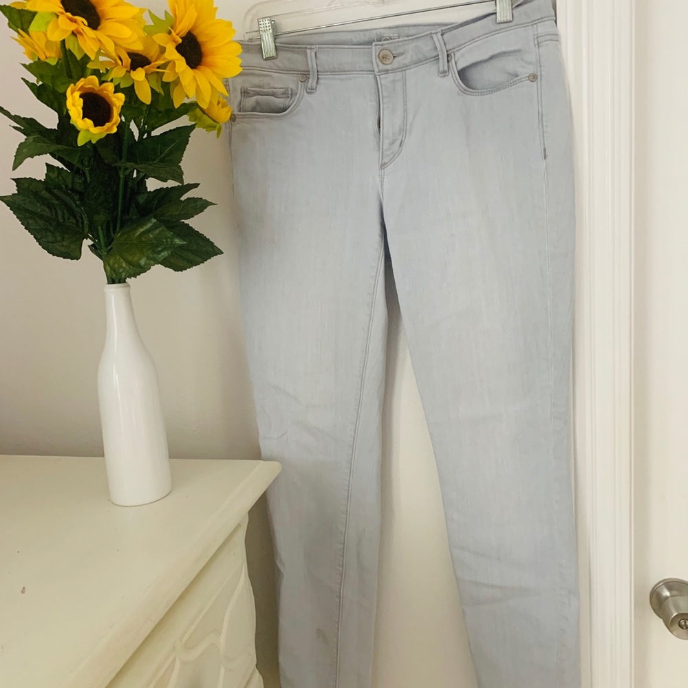 Light Washed Jeans